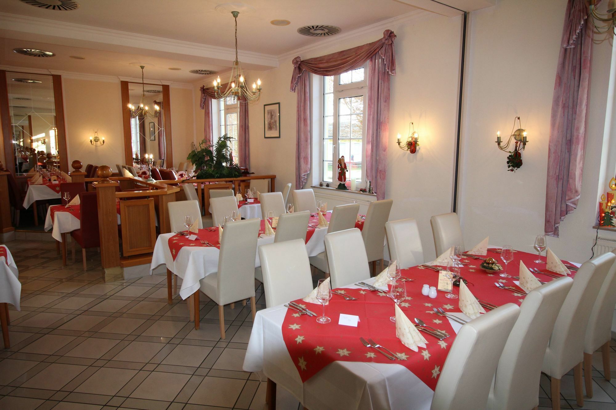 Hotel Weisser Schwan Ерфурт Екстер'єр фото